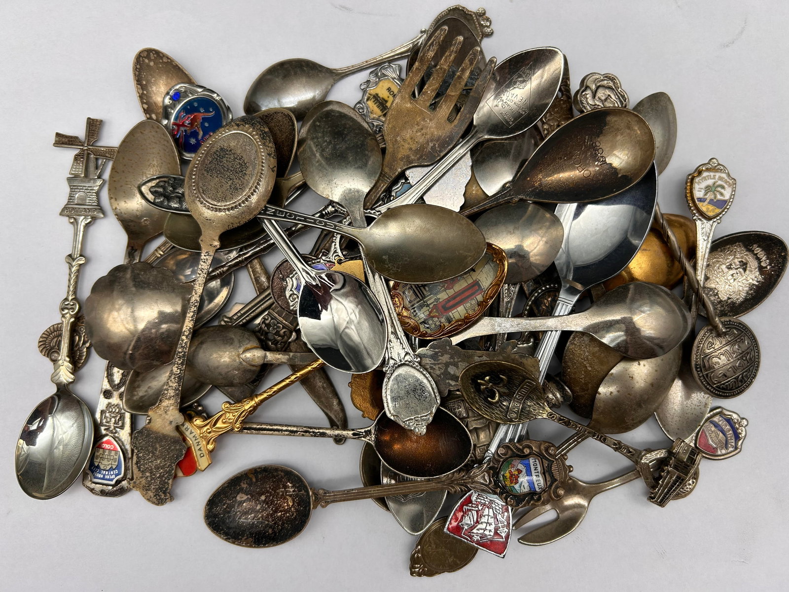 Large Collection of Old Souvenir Spoons, Various Conditions (1 of 4)
