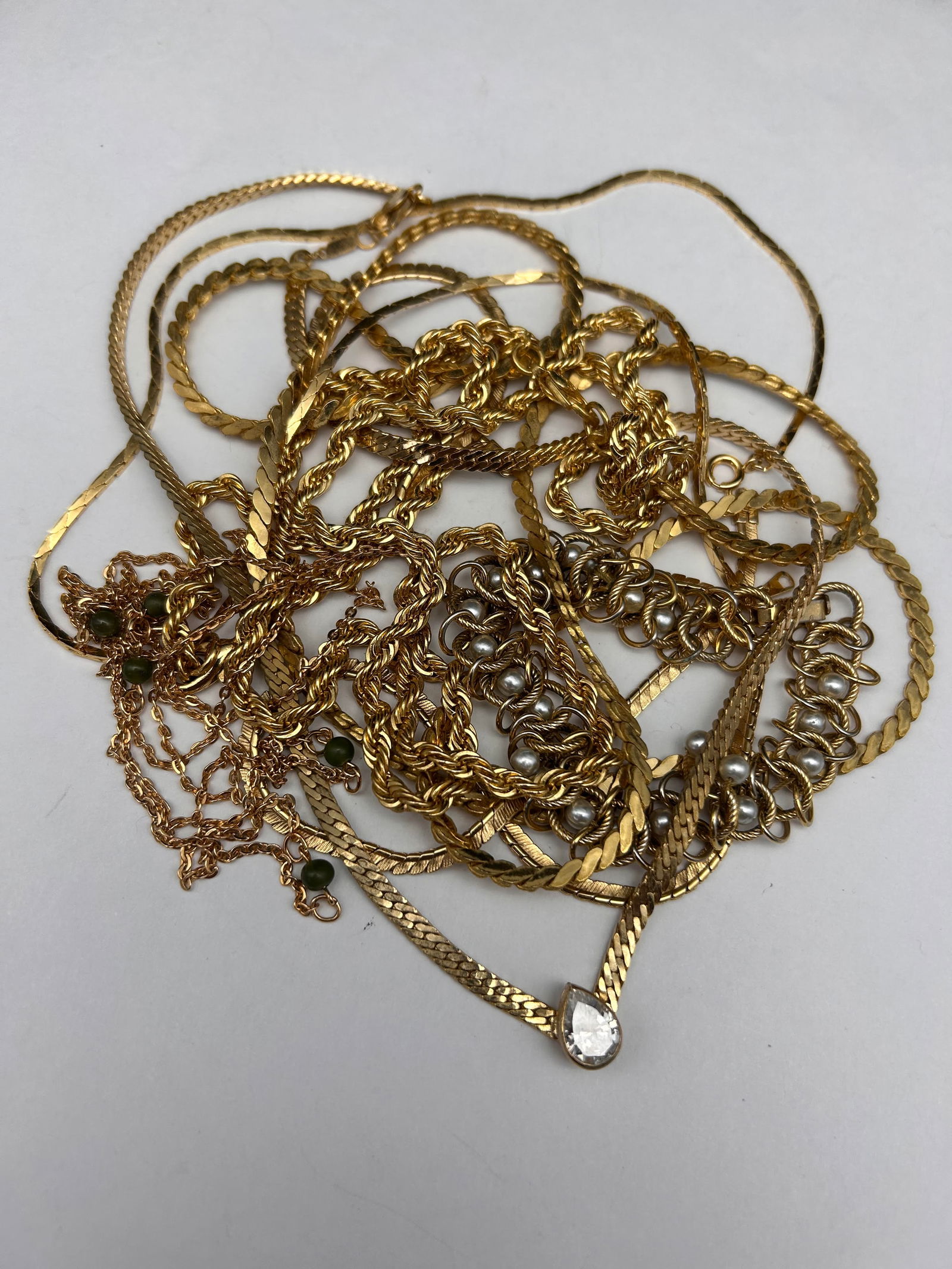 Lot of Assorted Gold Toned Jewelry, Most Wearable (1 of 4)