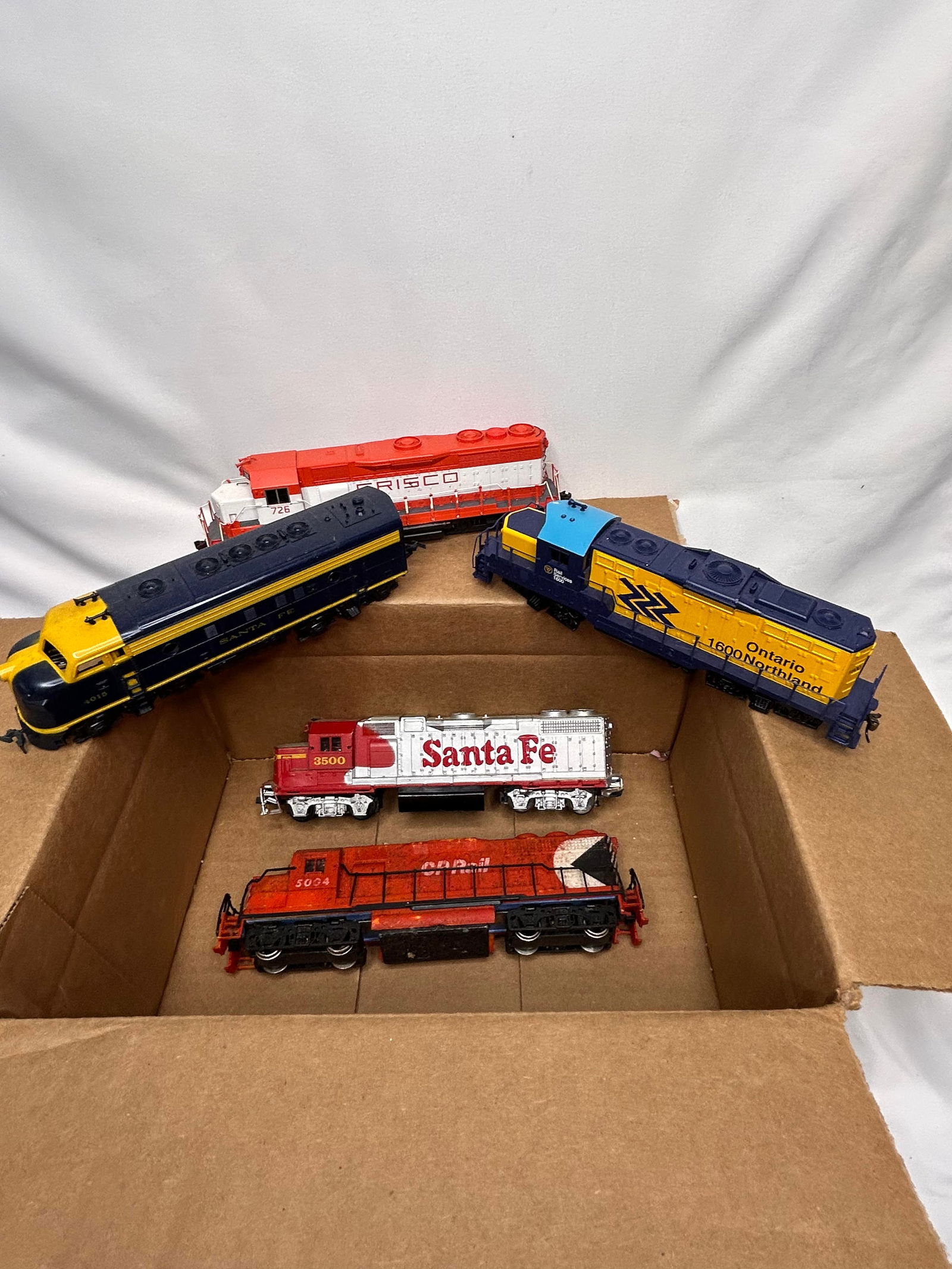 Vintage HO Gauge Model Train Collection - Engine Cars, About 8" (1 of 4)