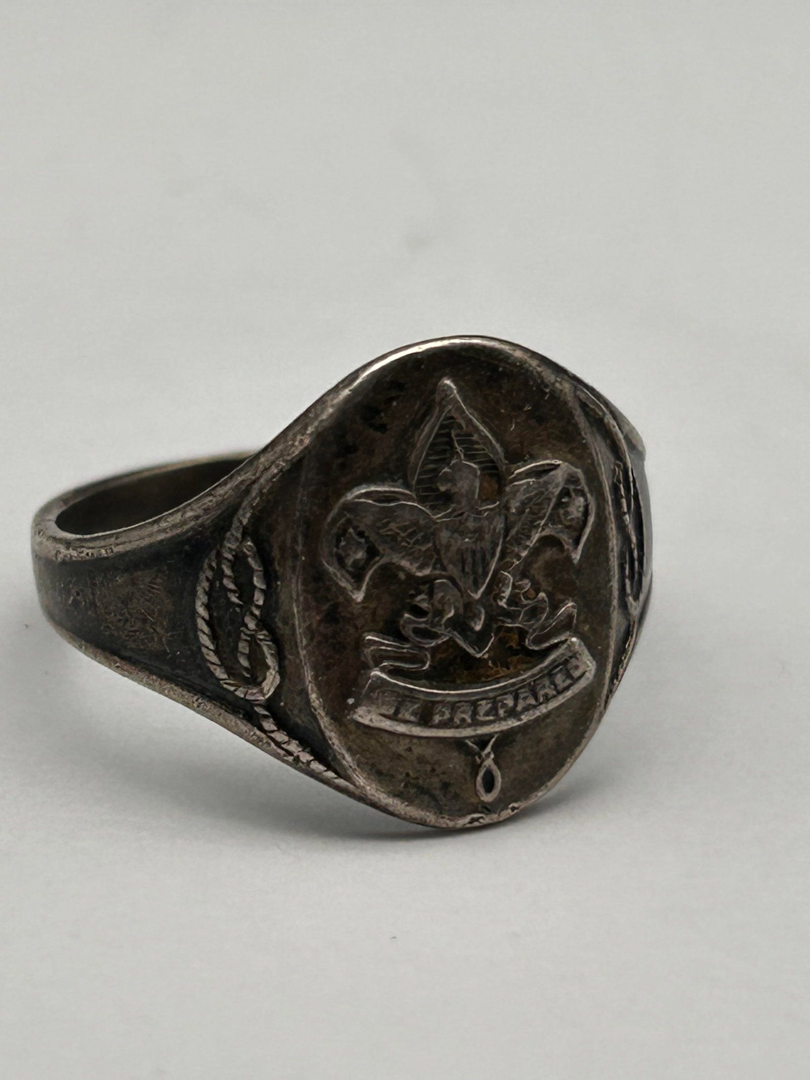 Sterling Silver Boy Scouts of America Ring, Motto "Be Prepared",BSA Emblem, Marked Sterling, Size 9 (1 of 5)