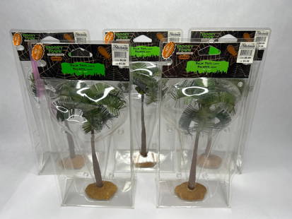 SPOOKY TOWN COLLECTION - Lot of Five (5) Large Palm Trees, New In Package, 9" tall: Bidding on this item will be indication that the Bidder acknowledges that they have read and agreed to the Terms and Conditions posted to this Auction