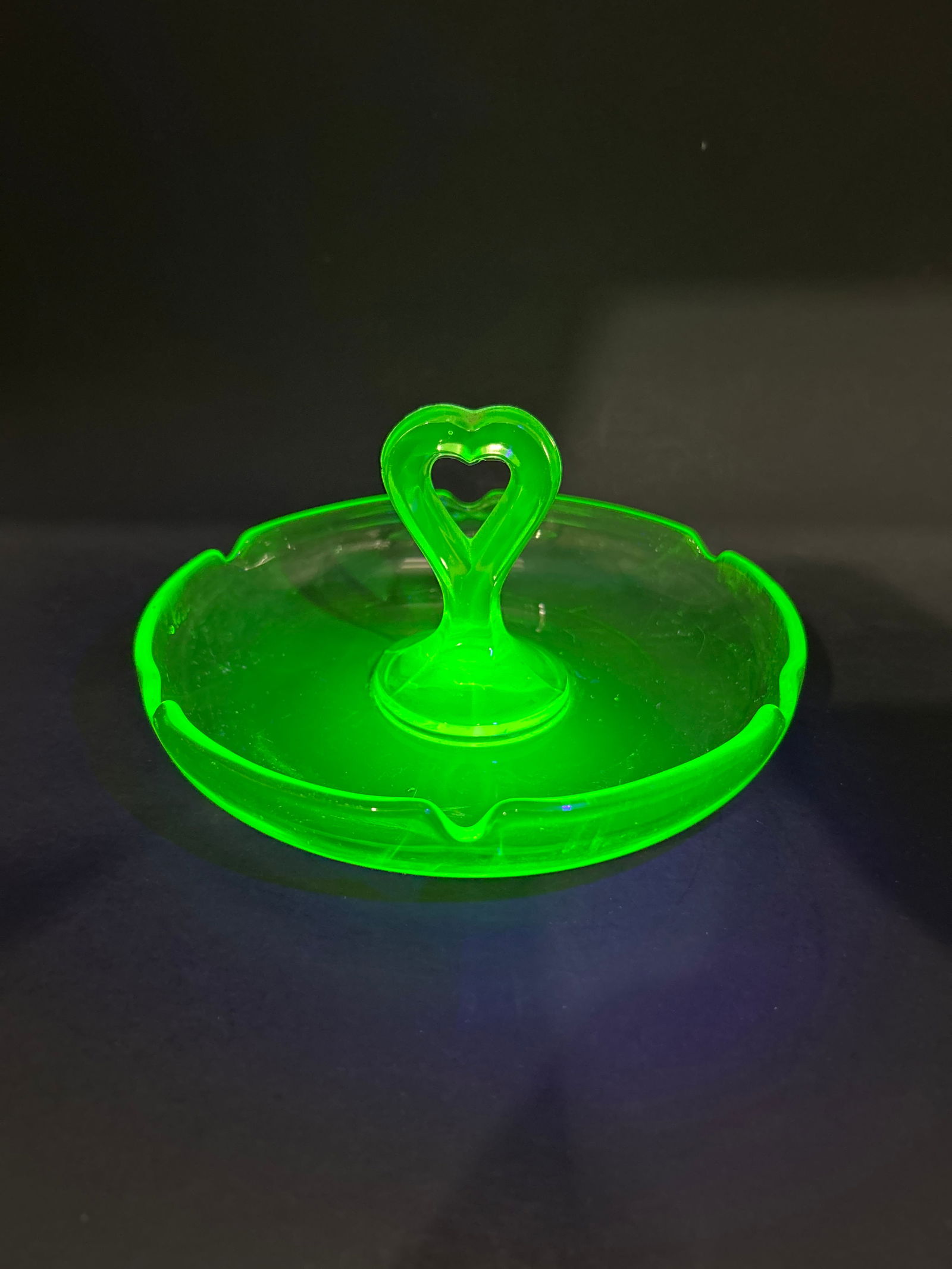 Uranium Green Depression Glass Trinket Dish or Ashtray, Heart Handle, Glow under UV Light, 6" (1 of 5)