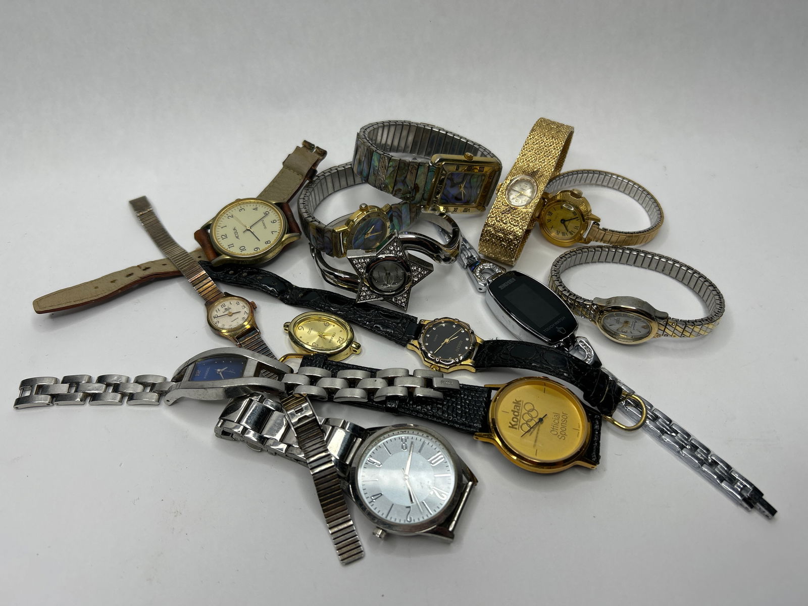Abalone Mens and Womens Wrist Watches and Other Watches, Need Batteries or Use for Parts/Repairs: Bidding on this item will be indication that the Bidder acknowledges that they have read and agreed to the Terms and Conditions posted to this Auction