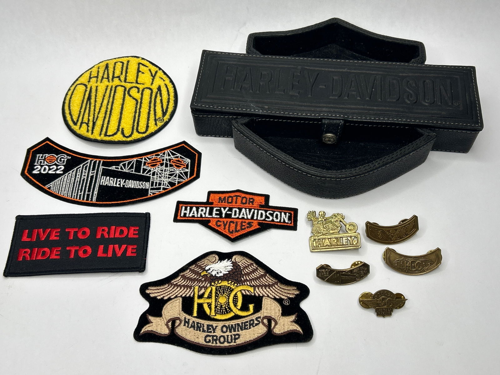 Harley Davidson Lot of Patches and Leather Embossed Logo Shaped Jewelry/ Coin Tray, 9" Long (1 of 6)