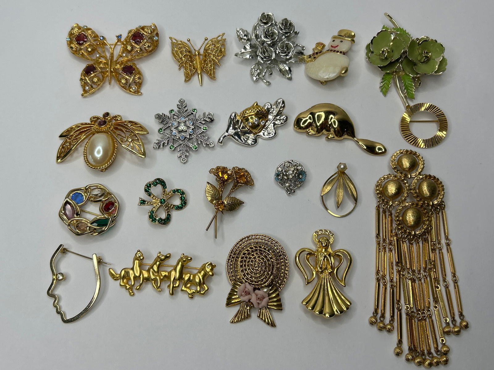 CORO Enamel Rose, MONET Tassel and other Lovely Vintage Brooches: Bidding on this item will be indication that the Bidder acknowledges that they have read and agreed to the Terms and Conditions posted to this Auction