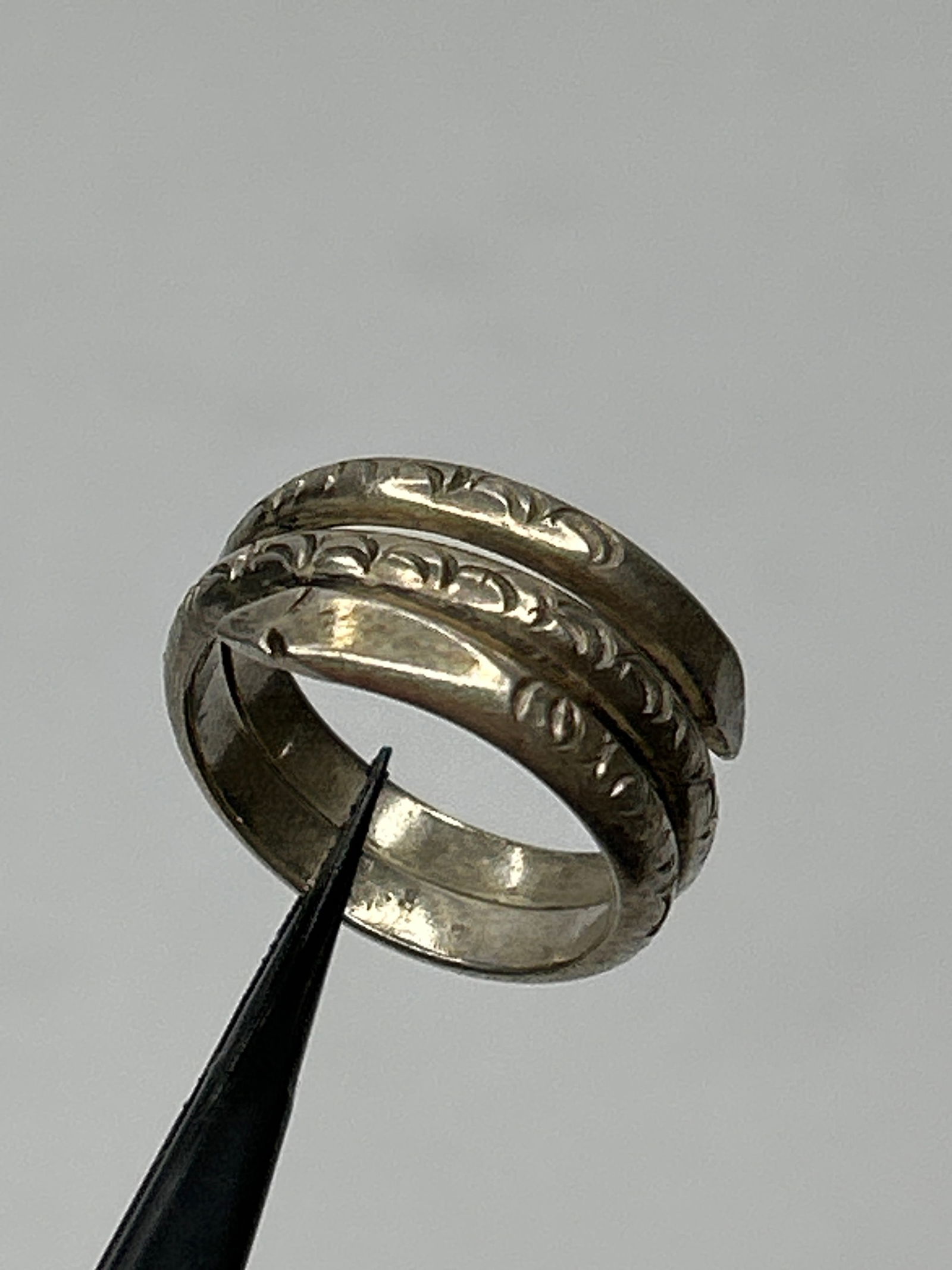 Wraparound Sterling Silver Snake Ring with Etched Face and Pattern, Marked Sterling, Size 6.5 (1 of 4)
