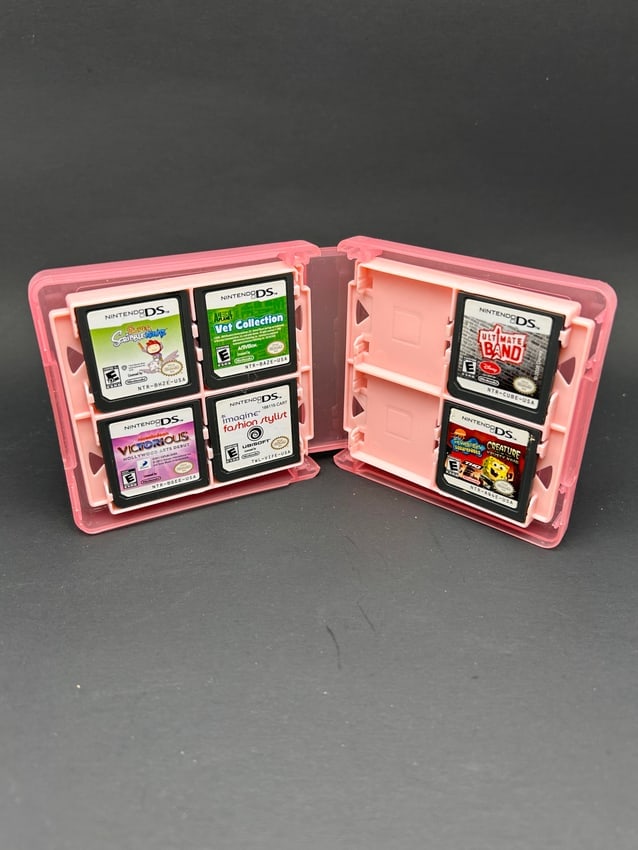 Nintendo DS Game Pink Plastic Carry Case with 6 Game Cartridges (1 of 5)