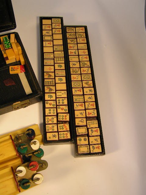 ANTIQUE MAH MA JONG SET IN CASE JOKER - 2