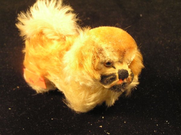 VINTAGE SCHUCO ?? DOG