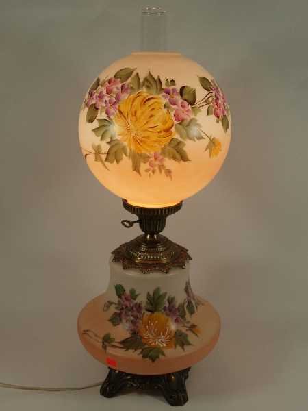 VINTAGE GONE WITH THE WIND LAMP - HANDPAINTED