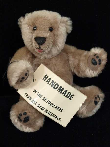 VINTAGE COLLECTIBLE TEDDY BEAR POPPETTE