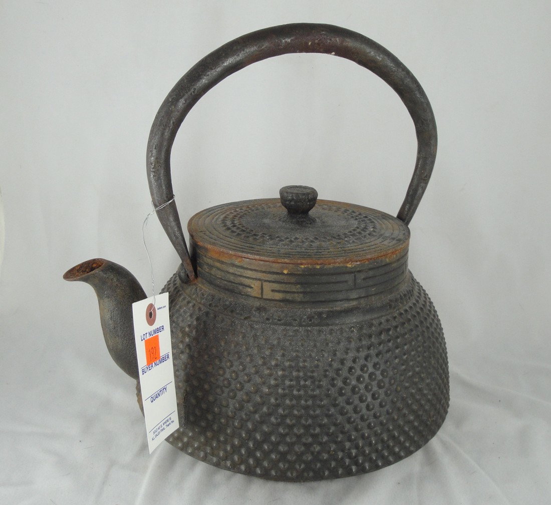 ANTIQUE JAPANESE CAST IRON TEA POT: EARLY - MEASURES 14"T