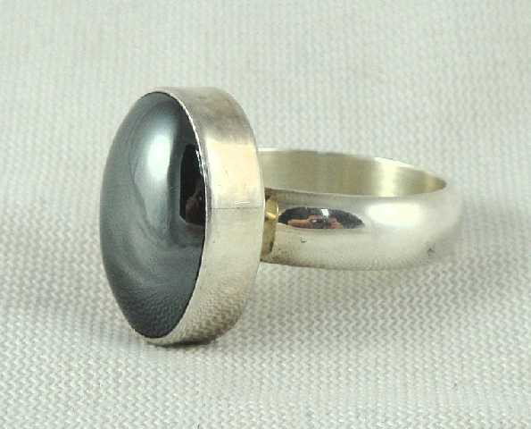 VTG JEWELRY HEMATITE RING: VHC STERLING