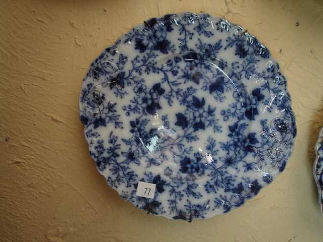 FLOW BLUE TRAY: MEASURES 9.75" DIA