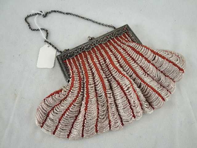 ANTIQUE PURSE - BEAD WORK W/METAL FRAME: MEASURES 11.5"