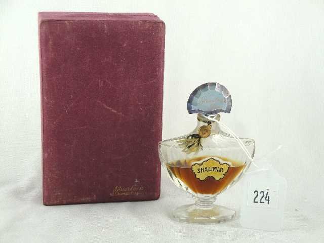 GUERLAIN SHALIMAR BOTTLE IN BOX: BOTTLE MEASURES 3.75"