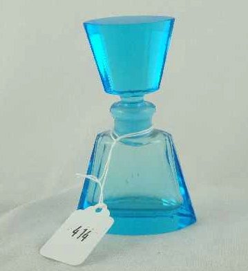 CZECHOSLOVAKIAN BLUE GLASS PERFUME BOTTLE: MEASURES 4.75" TALL