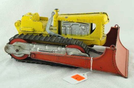 VTG HUBLEY BULL DOZER: MEASURES 9" LONG - 97% PAINT