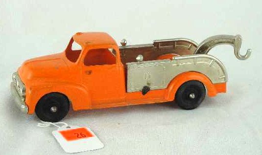 HUBLEY 452 TOW TRUCK: MEASURES 6.75" LONG