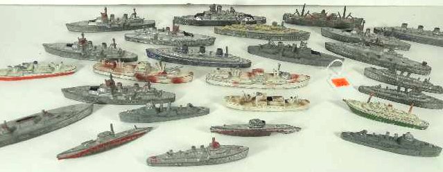 50'S - TOOTSIETOY LOT OF 15+ BATTLESHIP TOYS: EACH MEASURE APPROXIMATEDLY 5.5 INCHES