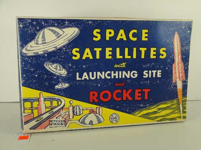 MARX SPACE SATELLITES LAUNCHING SITE ROCKET TOY: NEW IN BOX MEASURES 15" X 9.5" X 5.5"