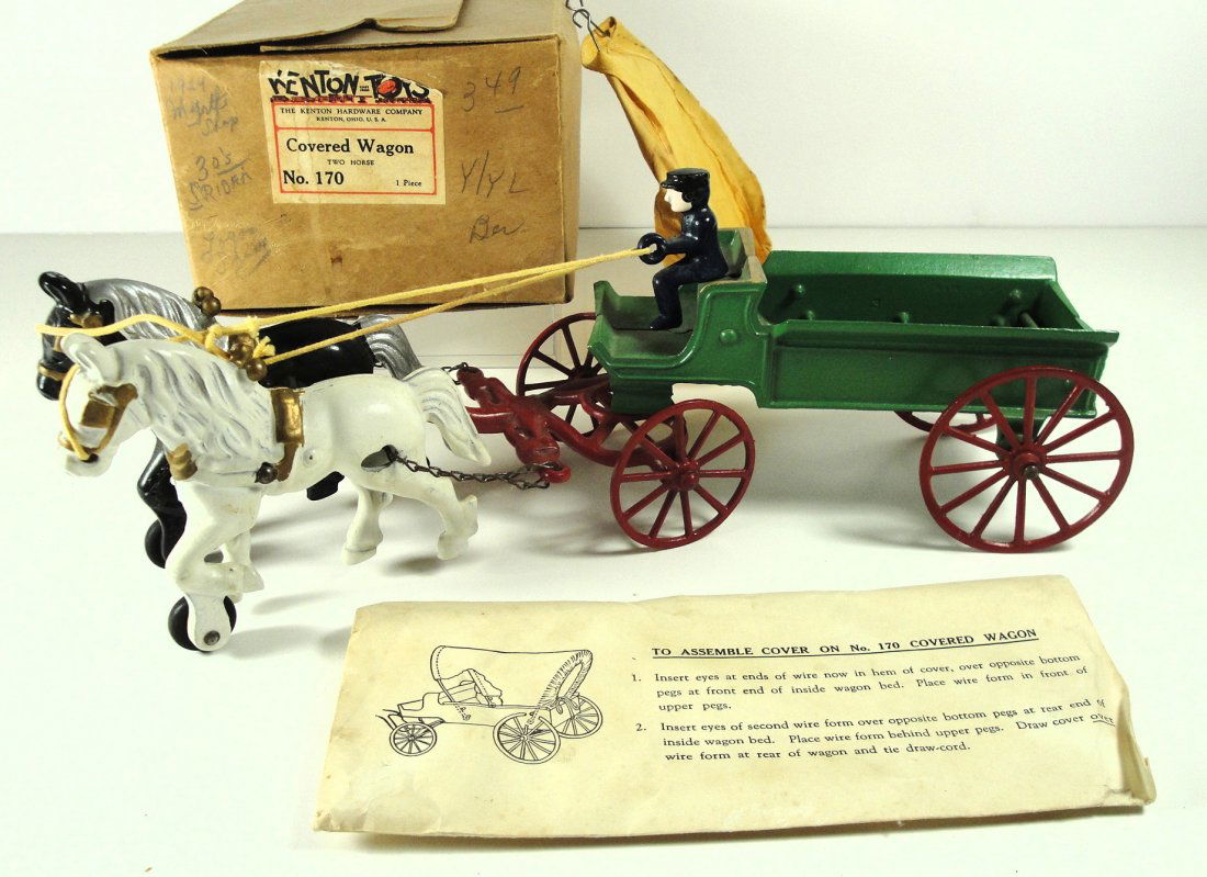 KENTON CAST IRON TOY - COVERED WAGON 2 HORSE NO. 1: IN ORIGINAL BOX MEASURUNG 12" X 6" X 4"