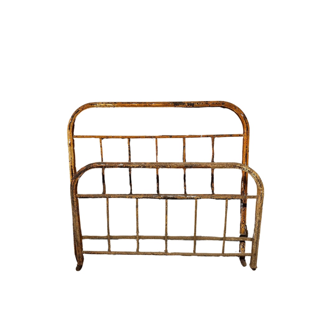Antique Iron Bed Frame: Antique Iron Bed Frame Size- Single/Twin Includes head board, foot board and side rails Condition: Rusted Please take a moment to review our detailed Shipping Policy and Terms and Conditions before pl