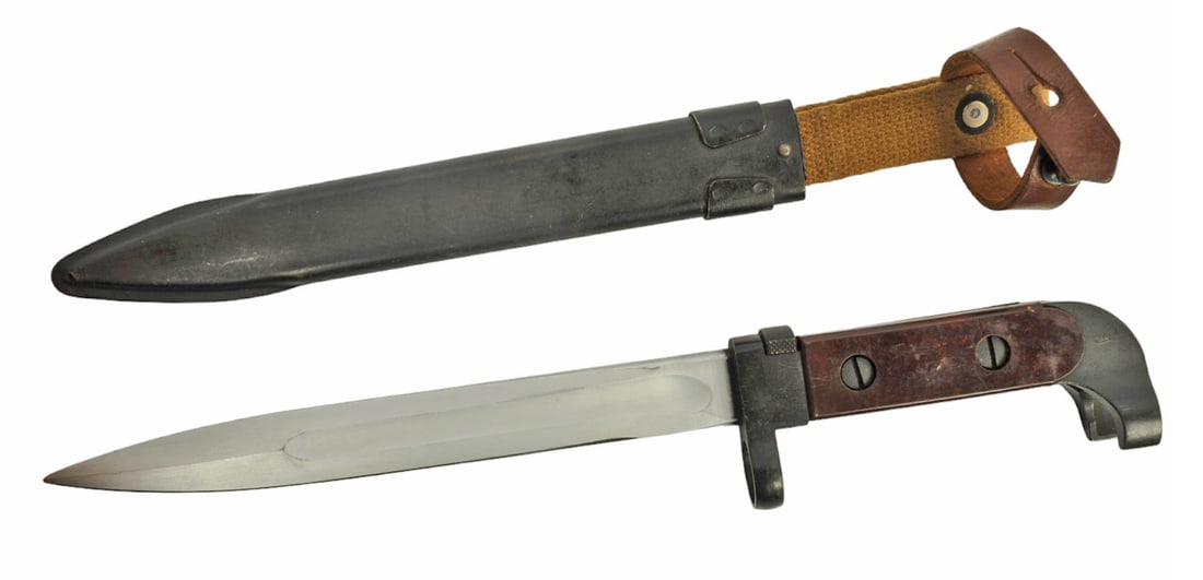 Soviet Russian Izzy Type 1 Milled AK47 Rifle Bayonet (C1B): Soviet Russian Izzy Type 1 Milled AK47 Rifle Bayonet.