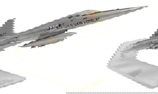 US Air Force Northrop F-5A Jet Factory Model (KDW): US Air Force Northrop F-5A Jet Factory Model in good to very good condition. 