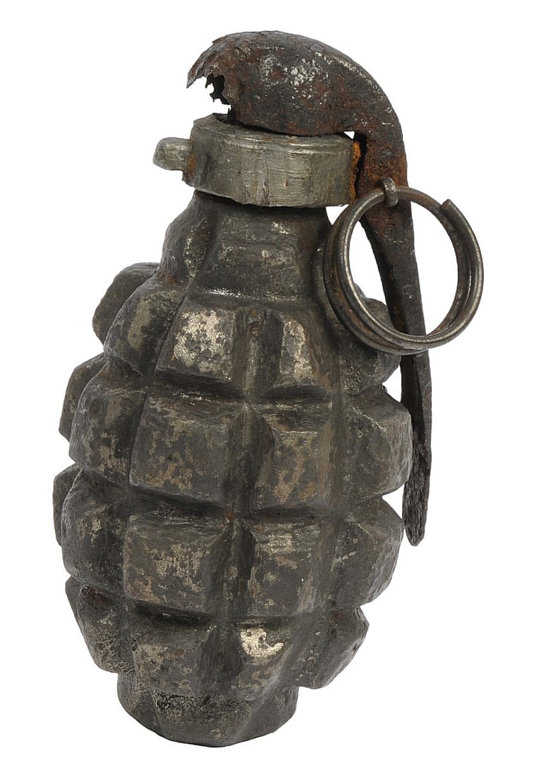 Original French/US WWI era F1 Hand Grenade with Billant Modèle 1916 B Fuse Inert (A) (1 of 4)