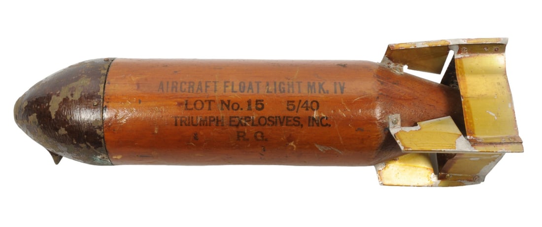 US Military WWII era Mark IV Aircraft Float Light Inert (C2P) (1 of 5)