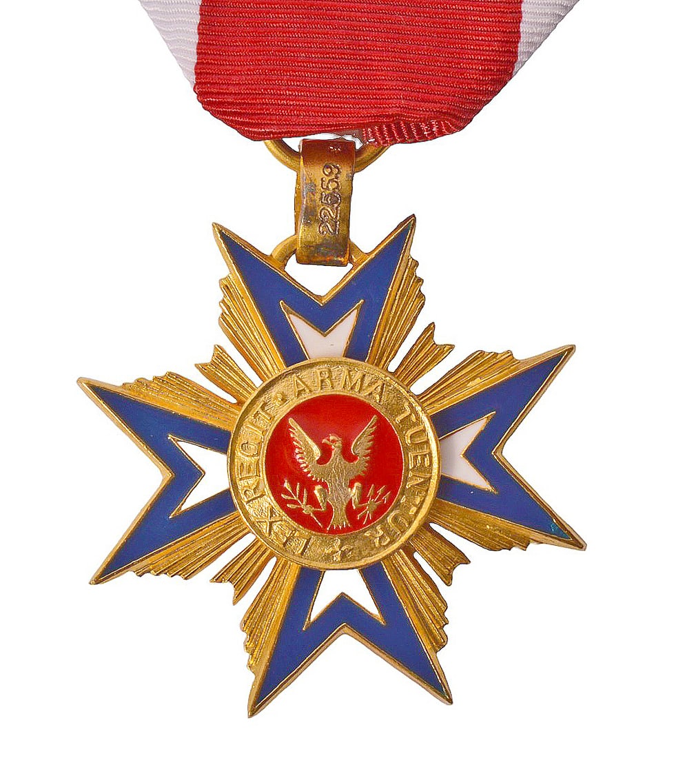 Military Order of the Loyal Legion of the United States Medal (KDW): A Military Order of the Loyal Legion of the United States Medal in very good to Fine condition. The Military Order of the Loyal Legion of the United States (known as MOLLUS, or the Loyal Legion) is a