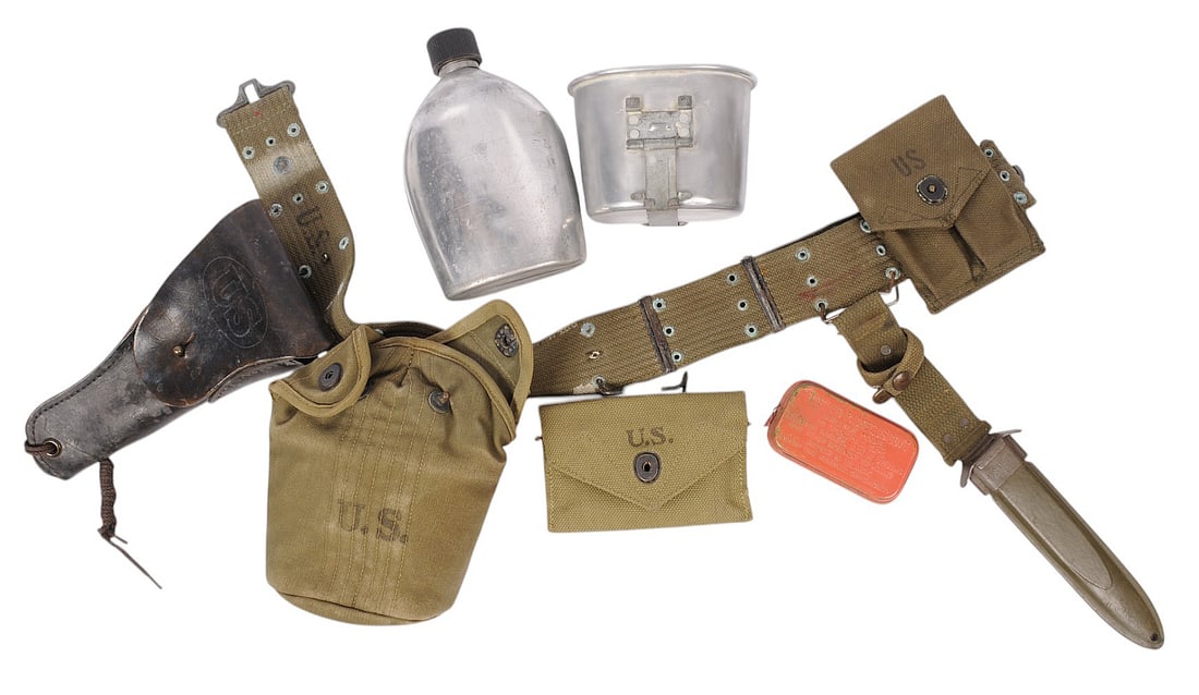 U.S. Military World War Two Belt Setup with Extras (C4P) (1 of 17)