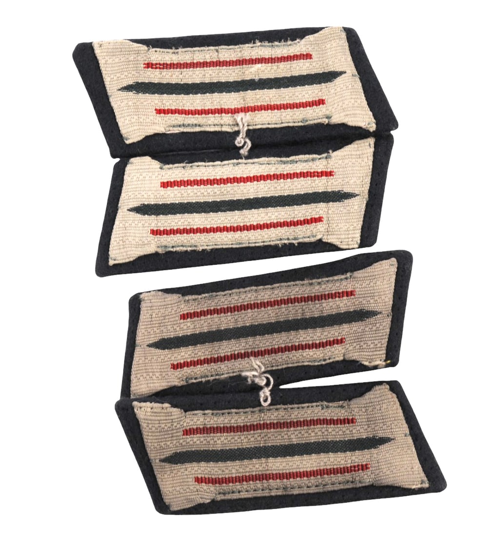 *German WWII Artillery Unit Collar Tabs Set (HKR) (1 of 2)