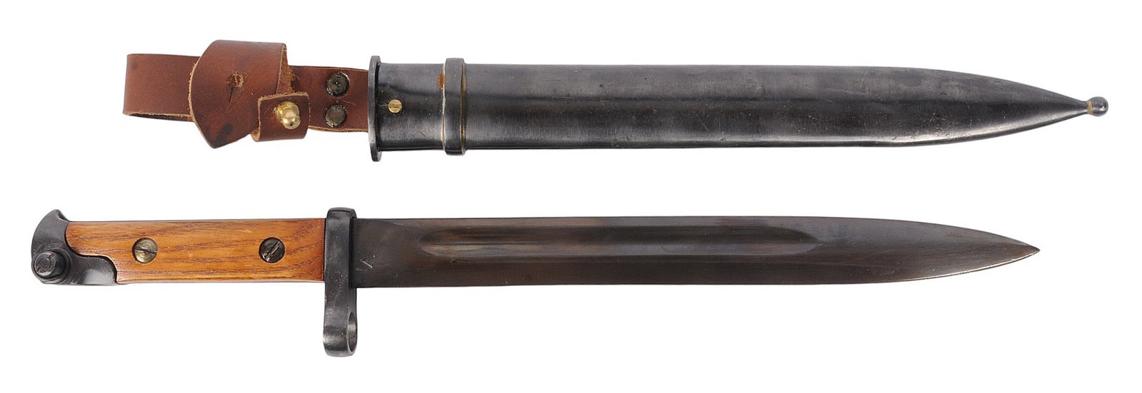 Russian WWII Reproduction Russian SVT-40 Bayonet (TAY): A Russian WWII Reproduction Russian SVT-40 Bayonet in very good condition. The blade and handle have very little to no cosmetic wear or damage to include the scabbard. All markings are prominent and l