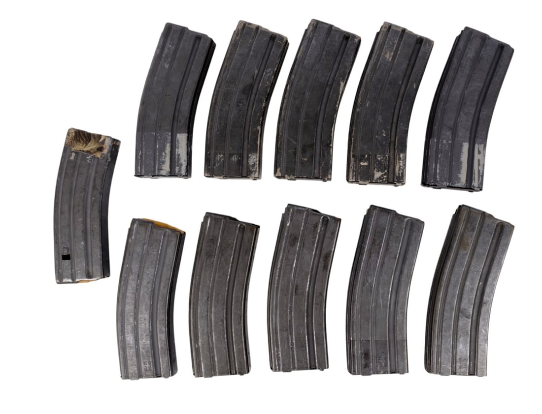 USGI US Military M4 / AR15 30 Rd. 5.56/223 Rem Magazine Lot of 11 (HSJ) (1 of 3)