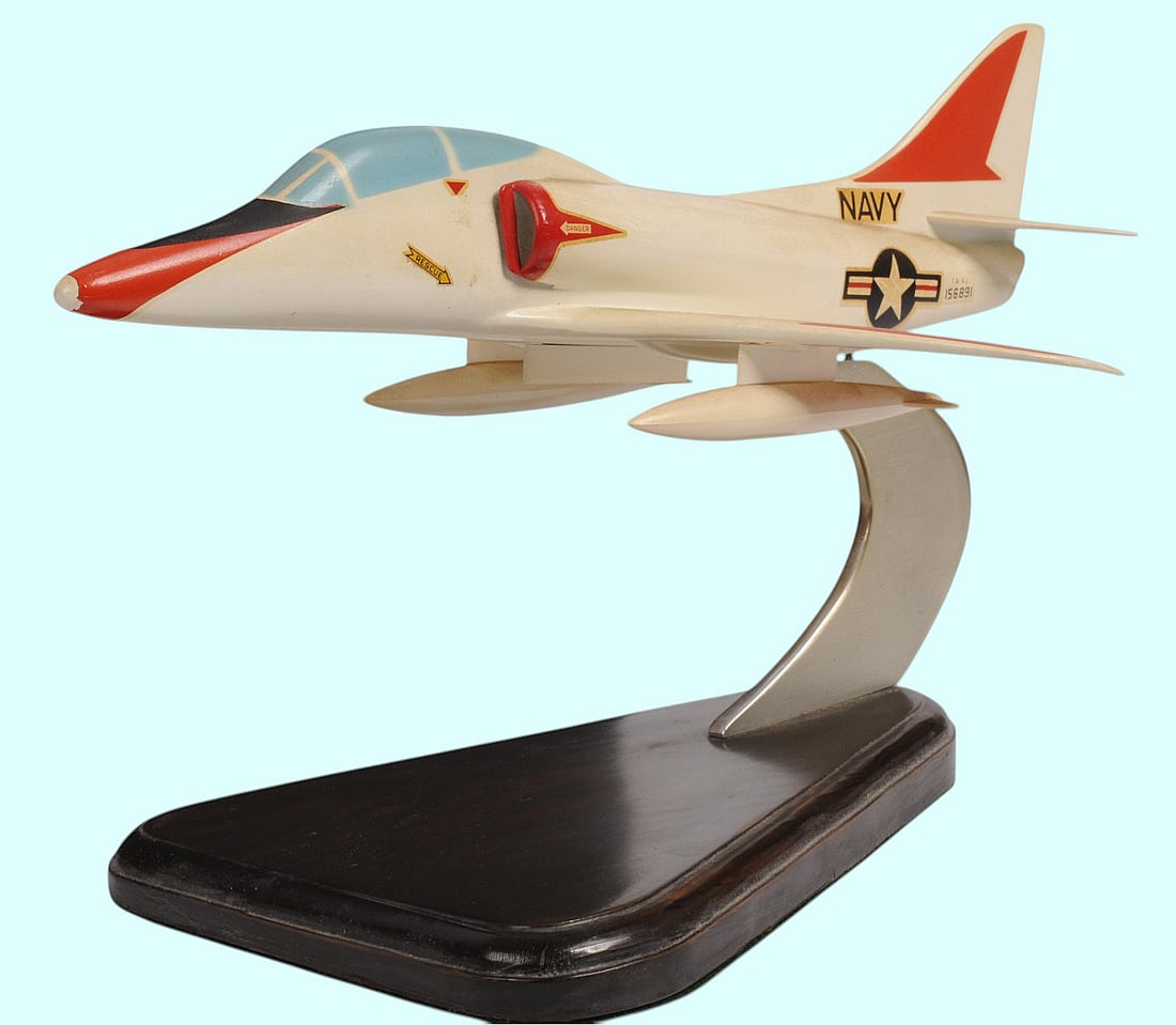 US Navy 1990's Mcdonnell Douglas T-45 Goshawk Jet Model (JAS) (1 of 11)