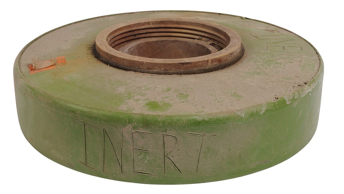Inert Soviet Military TP-62P3 Plastic Land Mine (XHS) (1 of 10)