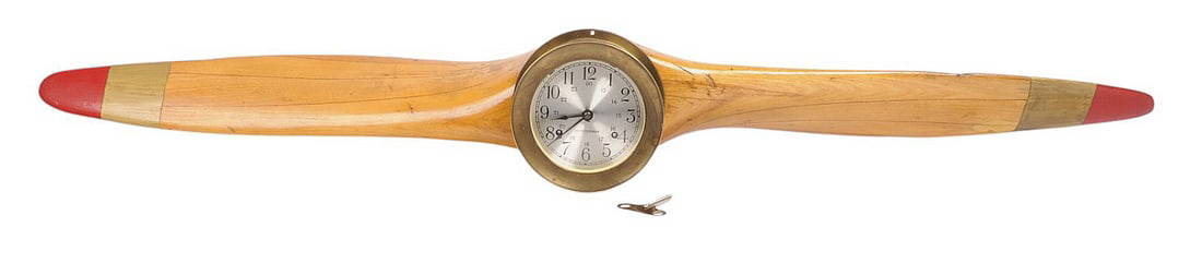 Vintage Seth Thomas Aviation Propeller Mantle Clock (NMJ): A Vintage Seth Thomas Aviation Propeller Mantle Clock in Very good condition. Measures 43" overall.