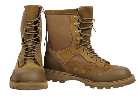 USMC Issued Pair of Danner Desert Tan Combat Boots (RS): A USMC Issued Pair of Danner Desert Tan Combat Boots in very good condition (New Old Stock) with the original box.