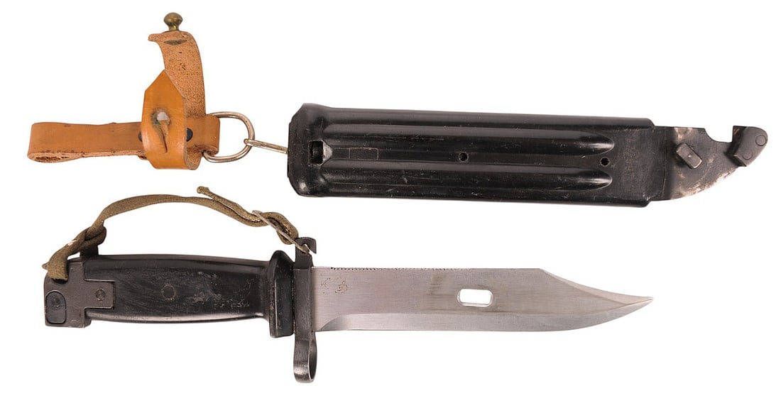 Yugoslavian M70 AK47 AKM Bayonet (A): A Yugoslavian M70 AK47 AKM Wire-Cutter Bayonet in good to very good condition.