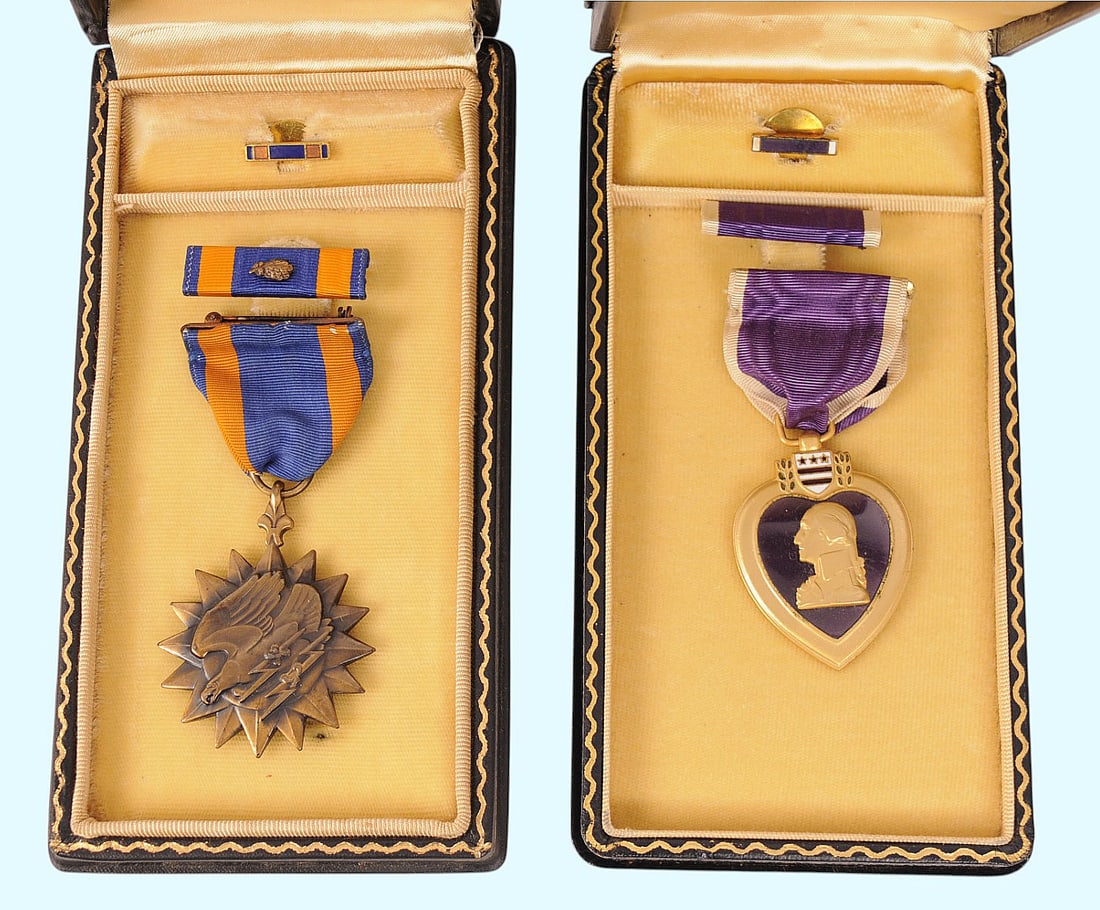 US Military WWII era Medal/Awards & Cases (M2A) (1 of 7)
