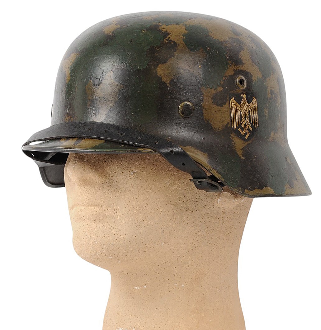 *German World War II Single Decal M40 Combat Helmet with Liner (CWA) (1 of 14)