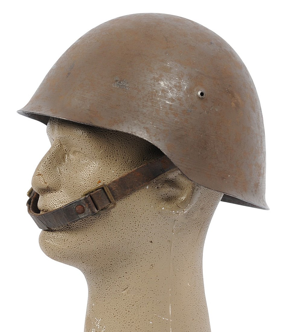 Rare Portuguese Military WWII era M40 Combat Helmet(A) (1 of 13)