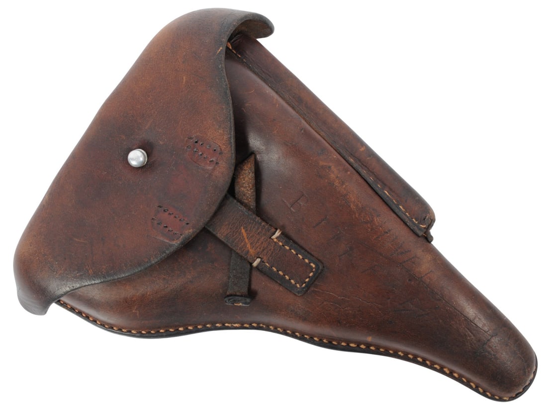 *German Military WWII era 1938-dated Leather P-08 Luger Pistol Holster (A): A vintage *German Military WWII era Leather P-08 Luger Pistol Holster in good to very good condition. Captured by a member of the US Army 174 Field Artillery. *Due to Proxibids/Live auctioneers new pa