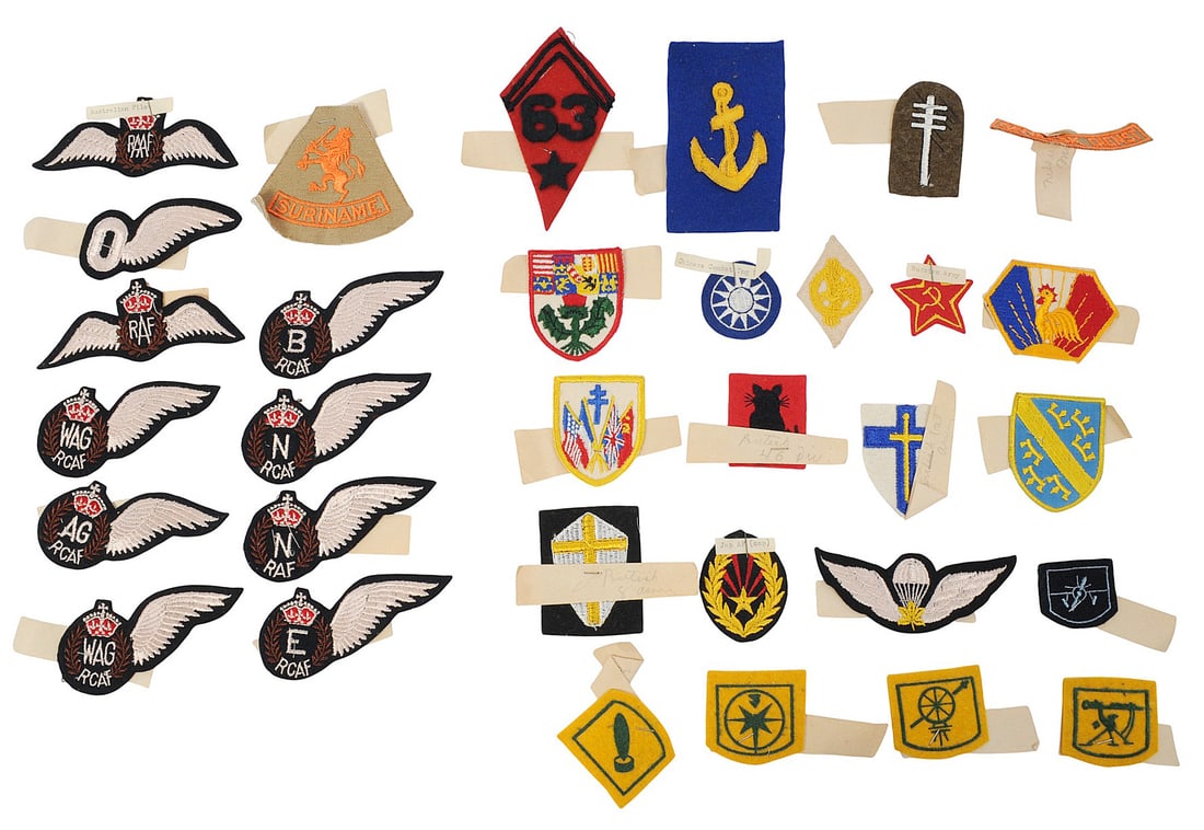 Foreign Military Uniform Unit Patch Lot of 32  (T2B) (1 of 5)