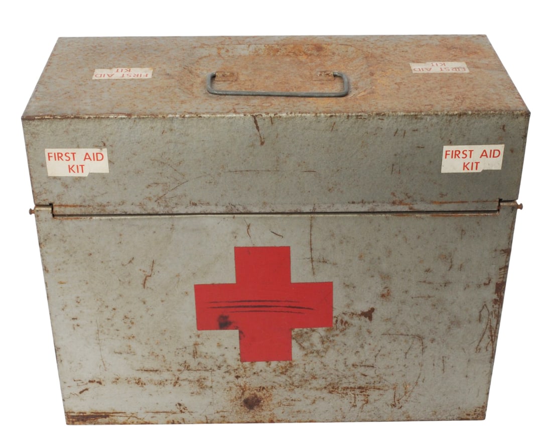 US Military WWII Hospital Medical Kit (T2B) (1 of 4)