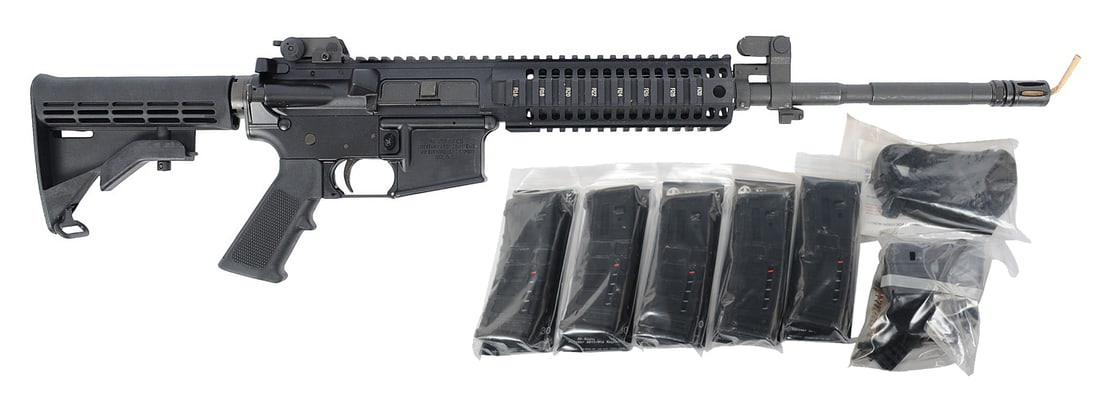 Colt Law Enforcement Model LE6940 5.56 Semi Auto Carbine FFL LE054957(T2M1): New in the box Colt Law Enforcement Model LE6940 5.56 Semi Auto Carbine in very good condition with a bright and defined bore. There is minor storage wear from being moved in the box. The action