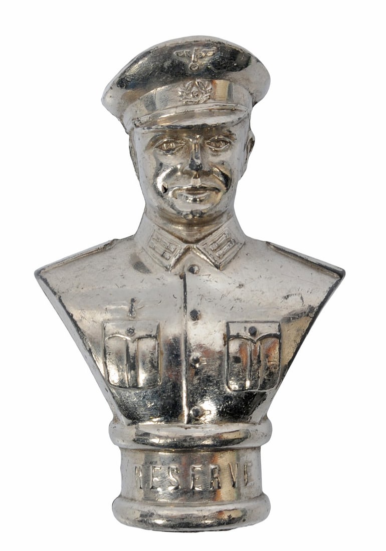 Original *German WWII Army Officer Presentation Swagger Stick Top (HKR): An Original *German WWII Army Officer Presentation Swagger Stick Top, such sticks are commonly encountered from veterans of World War One but very rarely from WWII. *Due to Proxibids/Live auctioneers