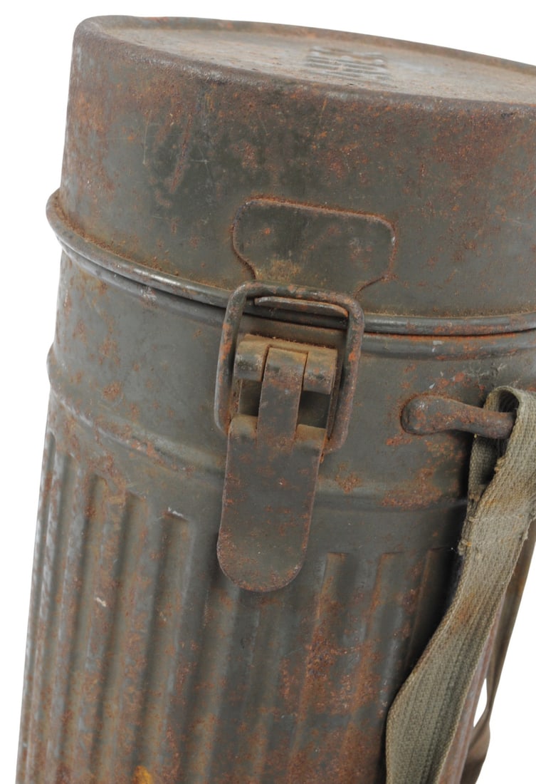 *German WWII Military Gas Mask and Cannister (PBS) - 6
